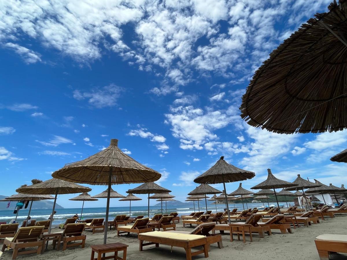 Sea View Apartment Вльора Екстер'єр фото