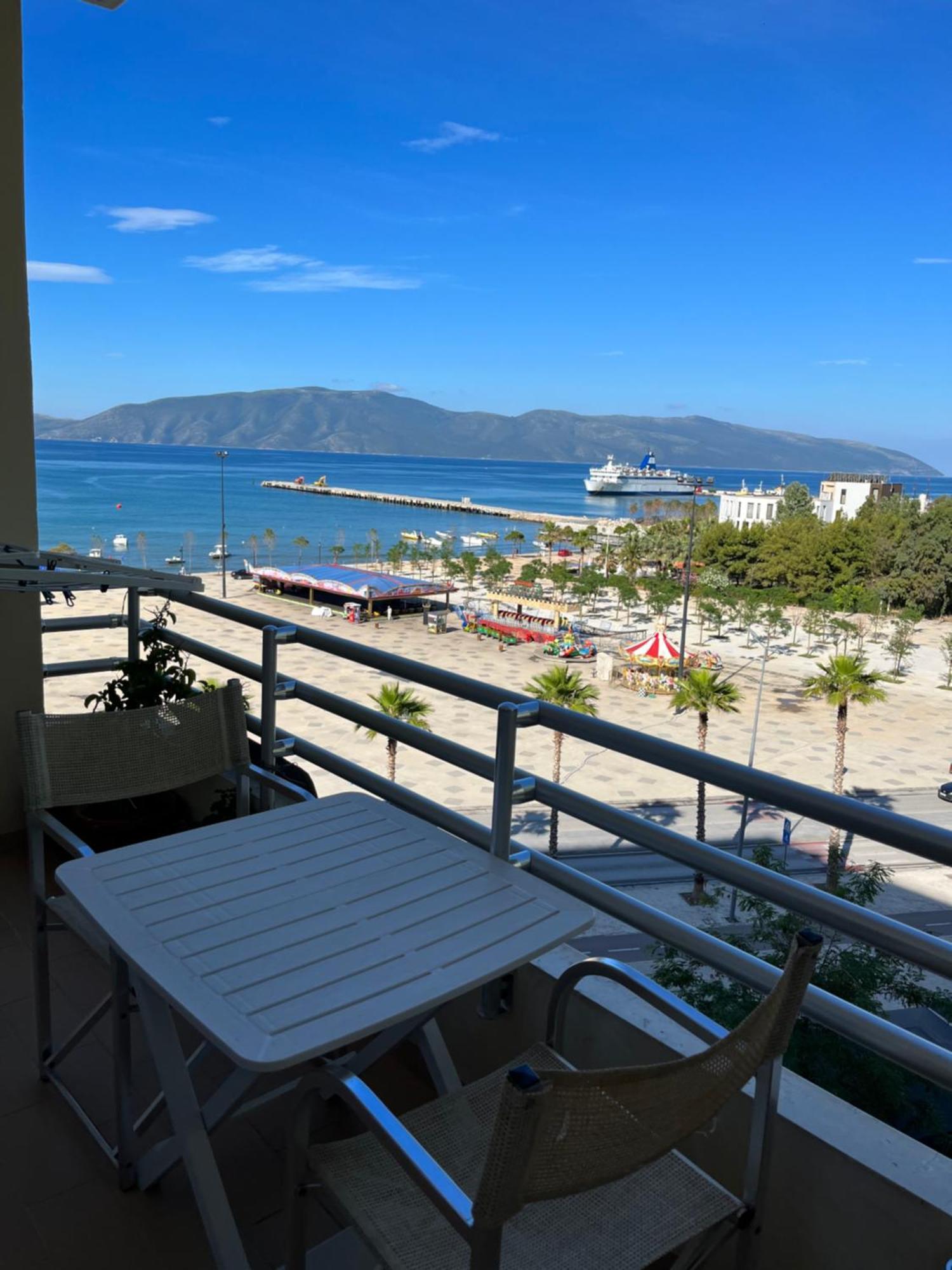 Sea View Apartment Вльора Екстер'єр фото